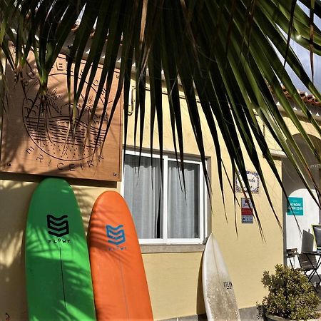 Surfer'S Den Ericeira Hostel Exterior photo